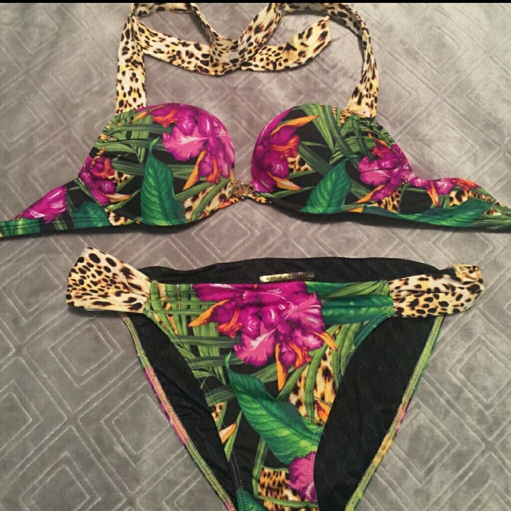Victoria Secret Bombshell Bikini
