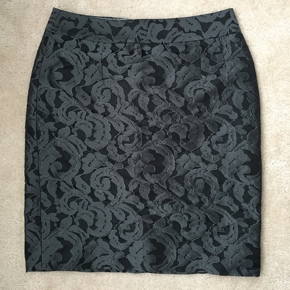 NWT* Banana Republic Pencil Skirt - Picture 1 of 5