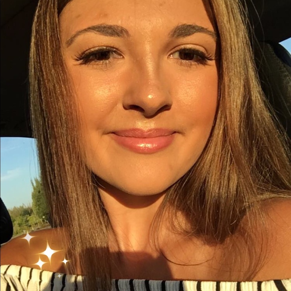 Meet your Posher, Camryn