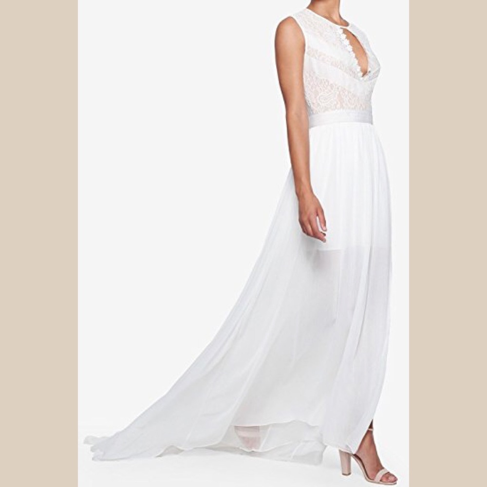 🆕 Fame And Partners Chiffon Maxi Gown