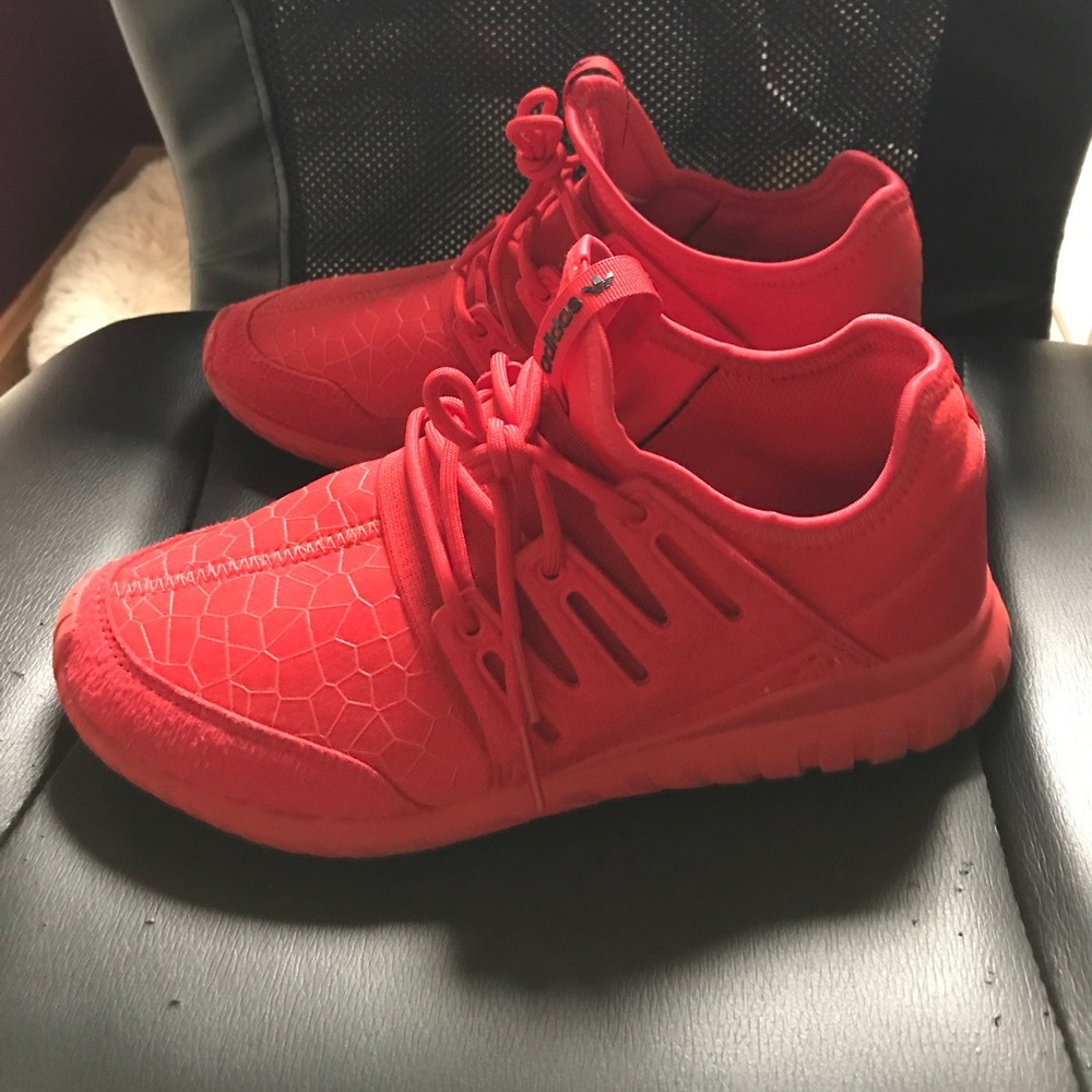 Adidas tubular radial