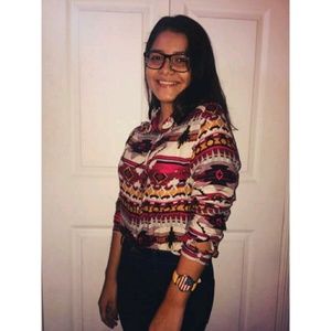 Meet your Posher, Nely