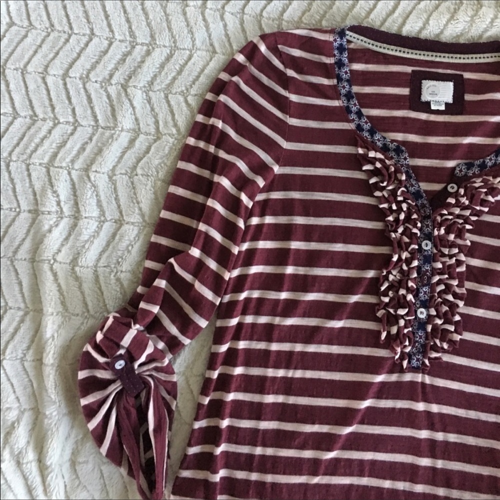 🍭🍭Anthropology Ruffled Henley Top