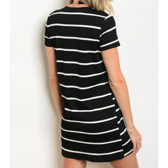 Lace Up Black and White Dress - Picture 2 of 2