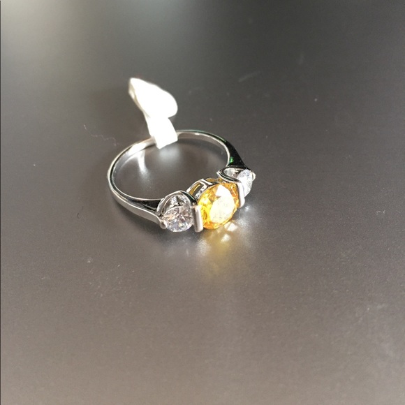 Honey Yellow and White Gem Ring - Picture 1 of 3