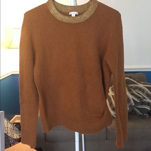 Gap sweater