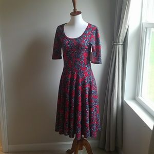 Beautiful Lularoe Nicole