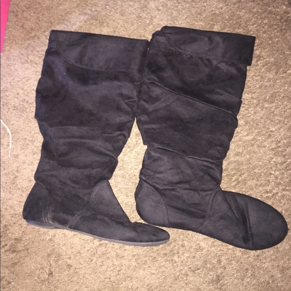 Black boots