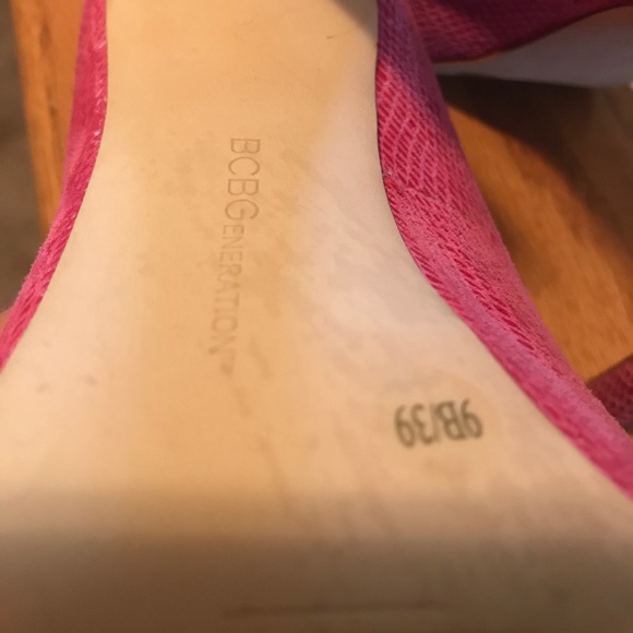 Hot Pink BCBG pink Pumps - Picture 6 of 7