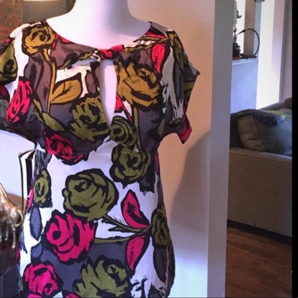 Trina Turk shortsleeve open chest, sayin blouse - Picture 1 of 4