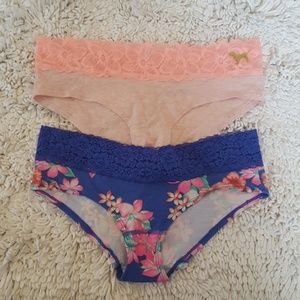 VS Pink 2pair undies