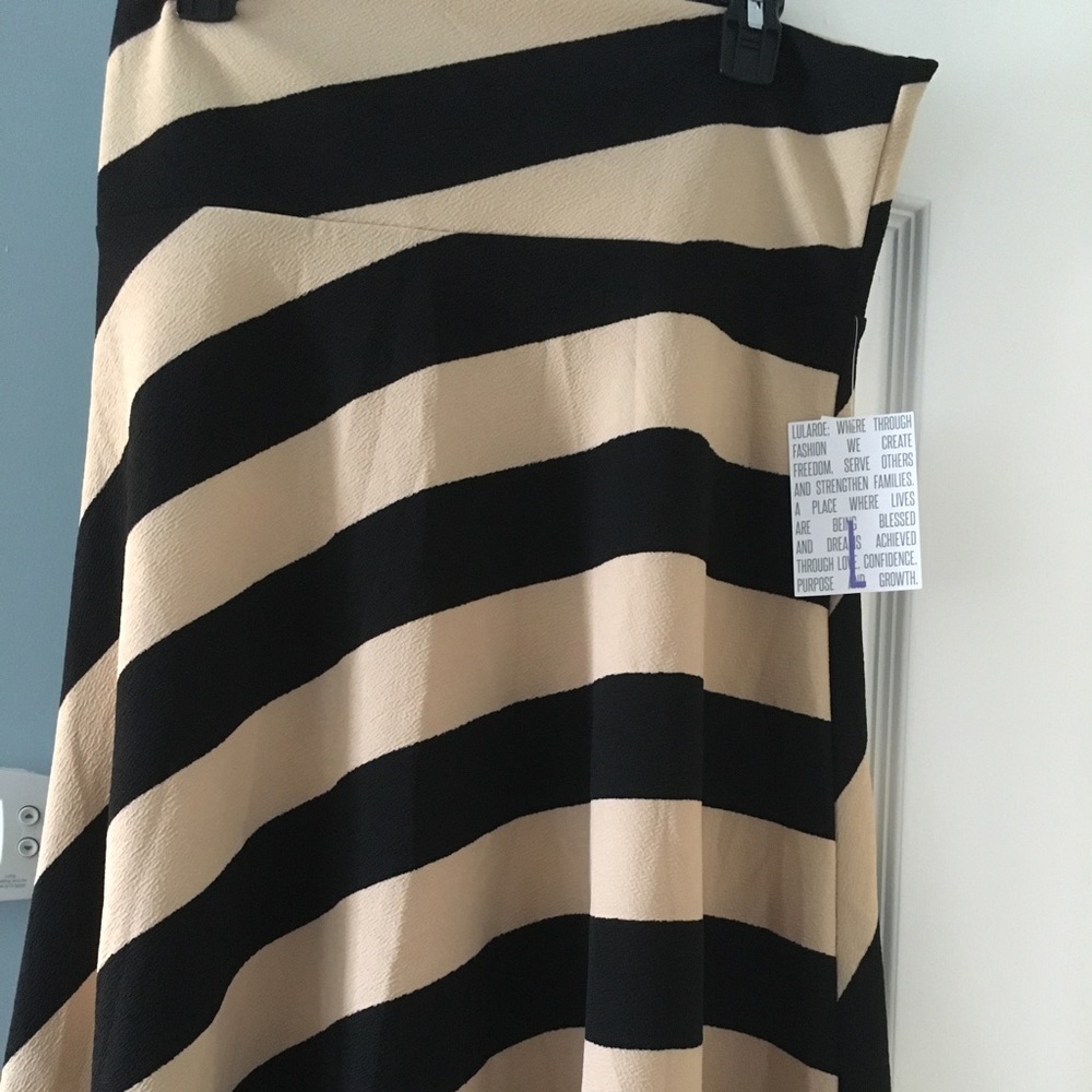 LuLaRoe Azure Skirt - Large
