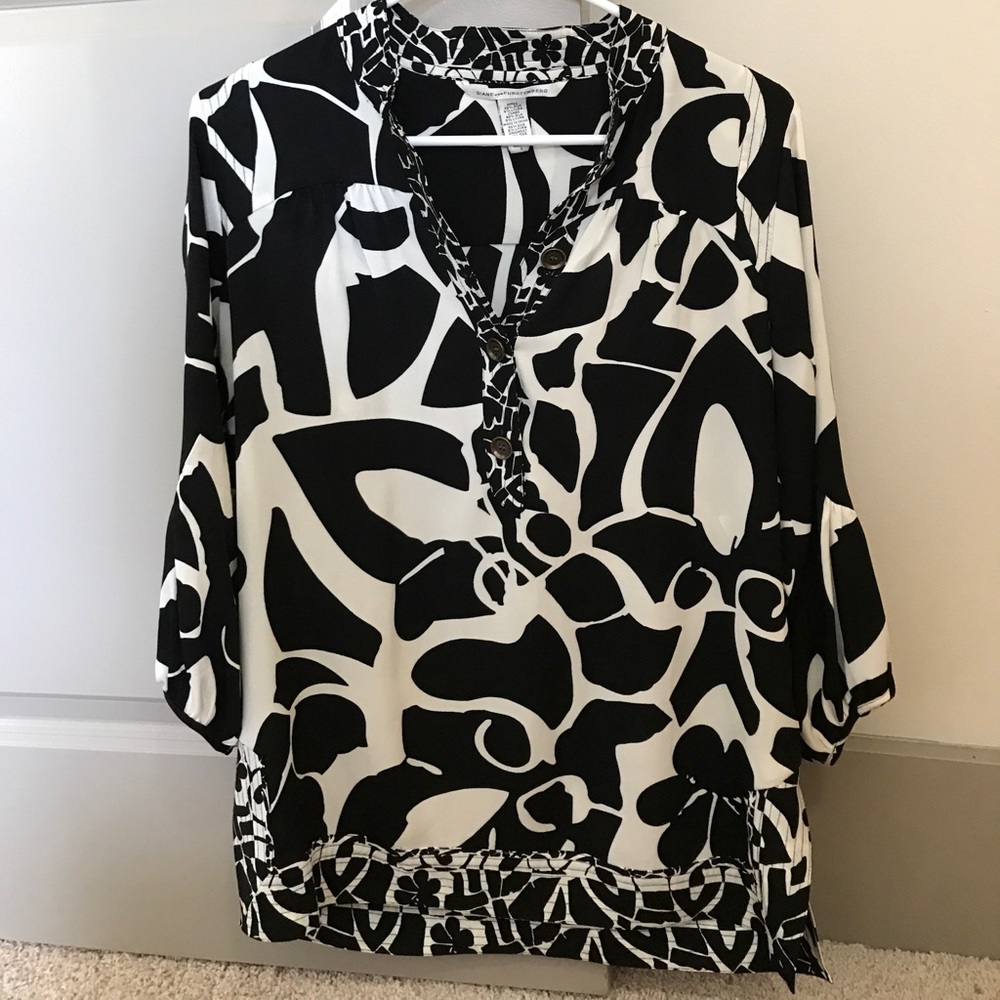 DVF Black and White Tunic Size 4
