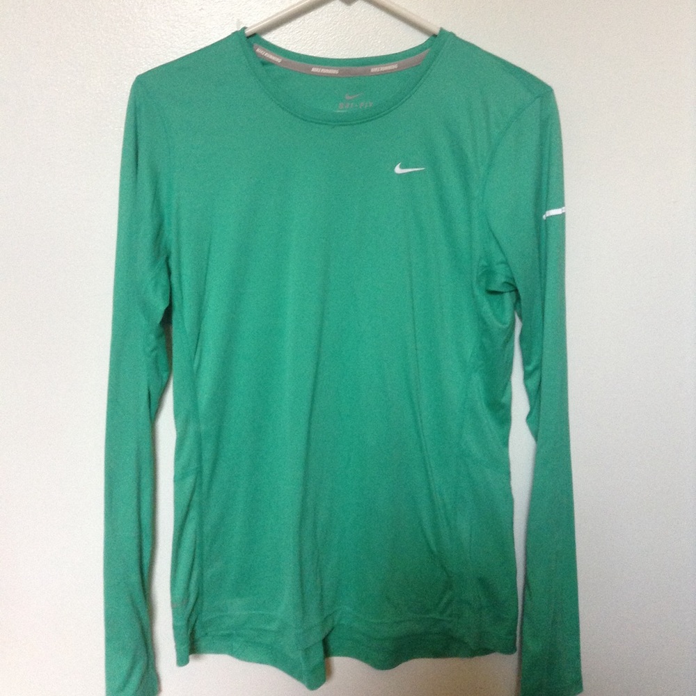 Nike running shirt women's size medium