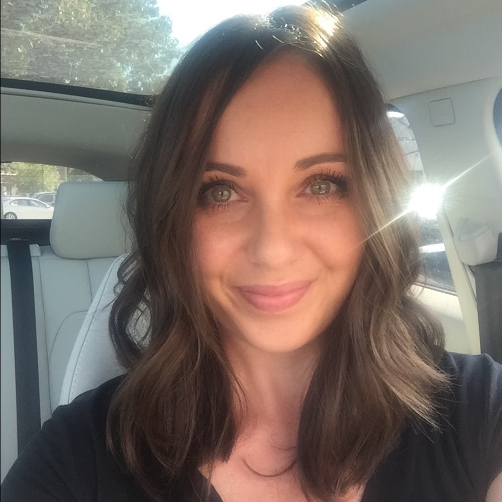 Meet your Posher, Casey