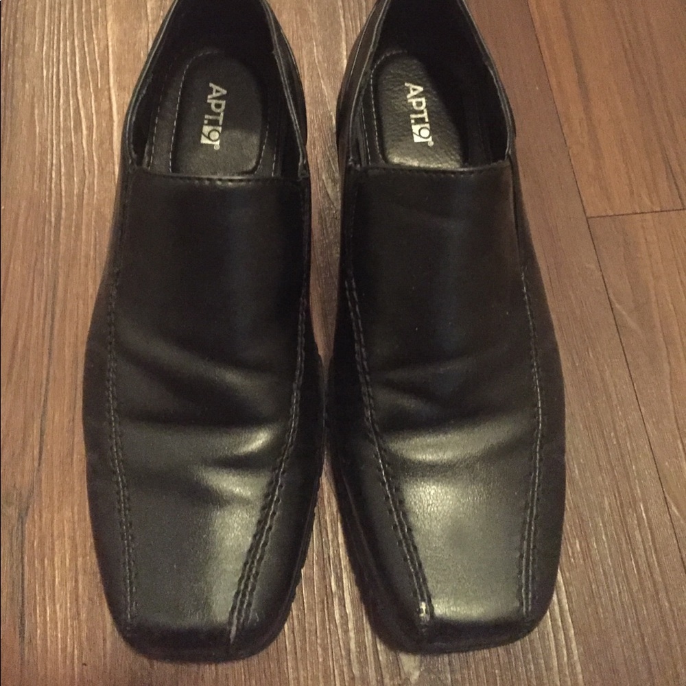 APT 9 loafers