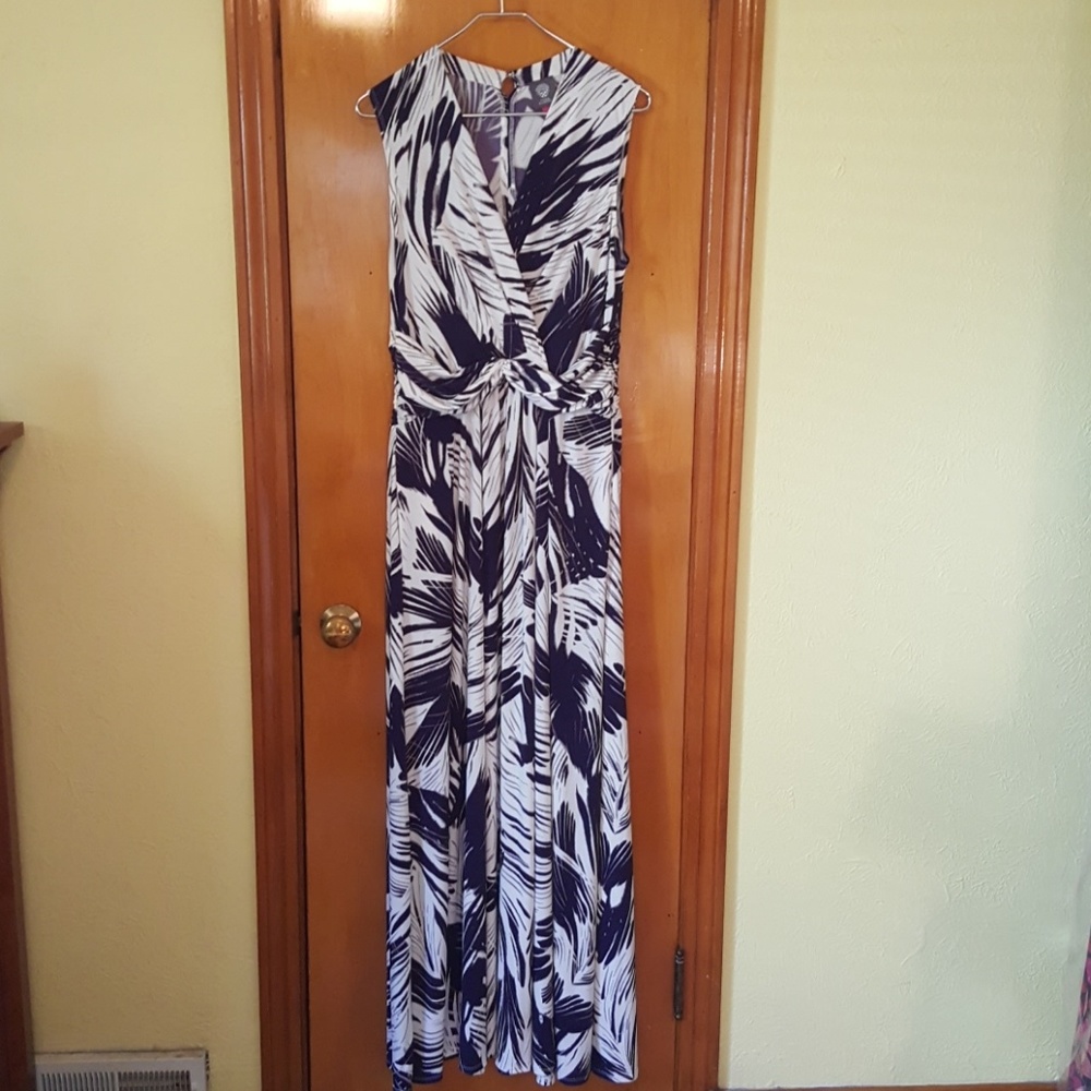 Vince Camuto Maxi Dress