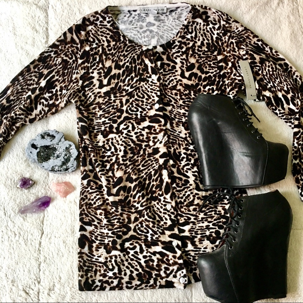 *BEST OFFER TAKES IT*Leopard Print Cardigan