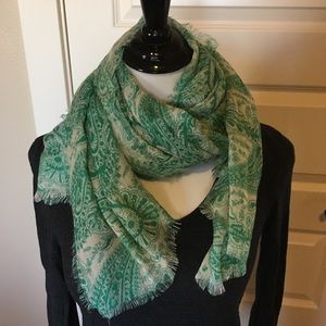 Scarf just in time for Fall