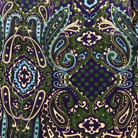 💙Silk Banana Republic blouse💙 - Picture 5 of 5