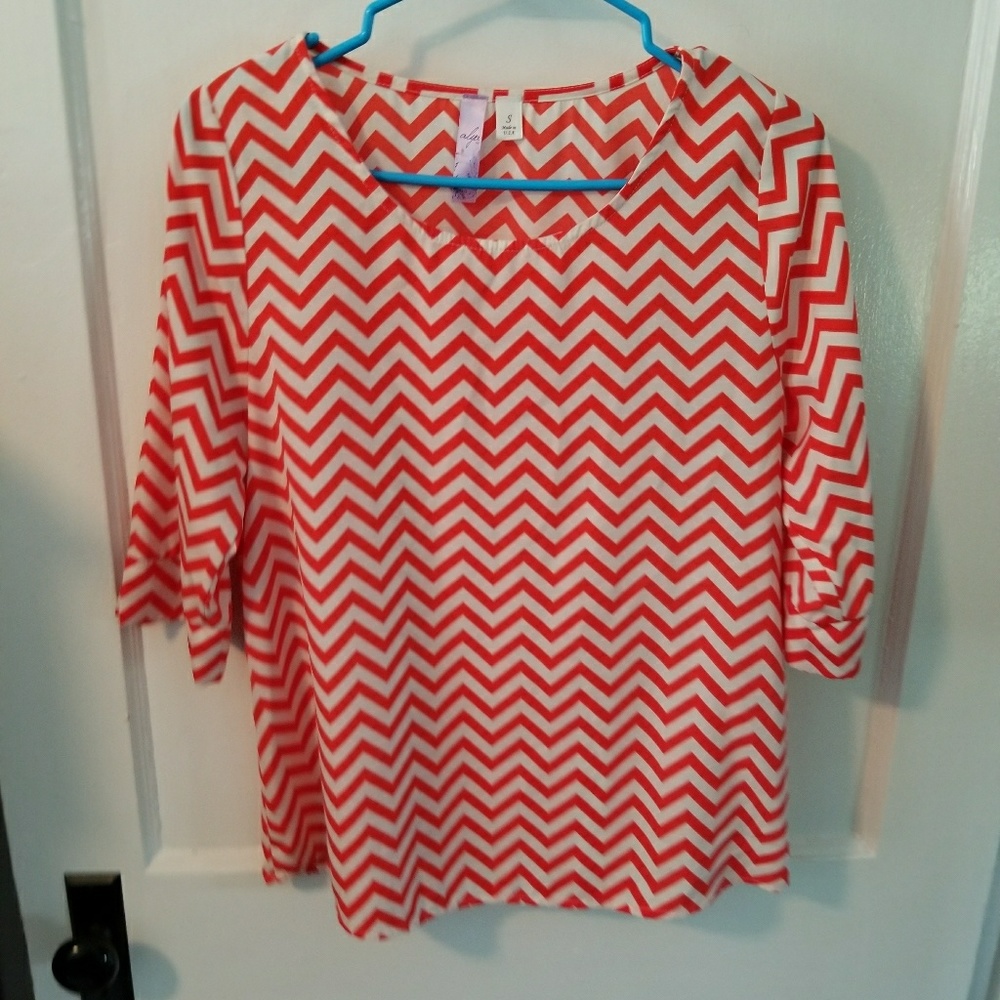 Chevron top
