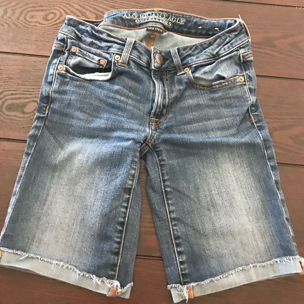 American Eagle Super Stretch bermudas