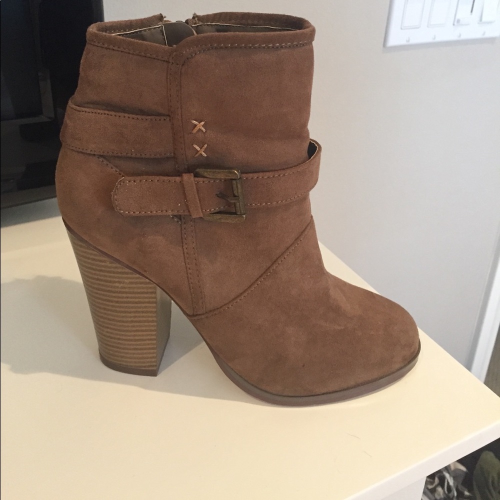 Just Fab brown/tan suede booties.