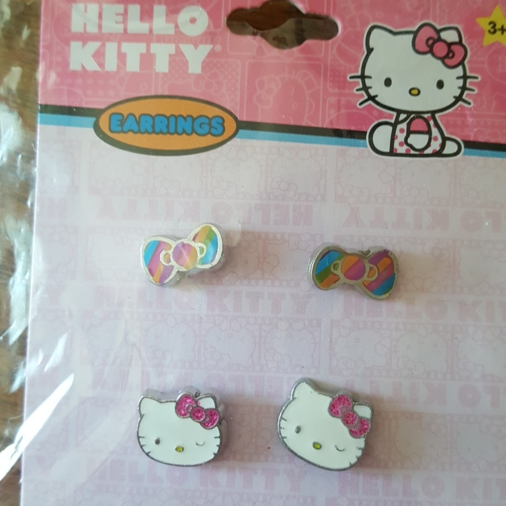 Hello Kitty two pairs pierced earrings
