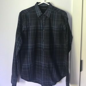Theory button down