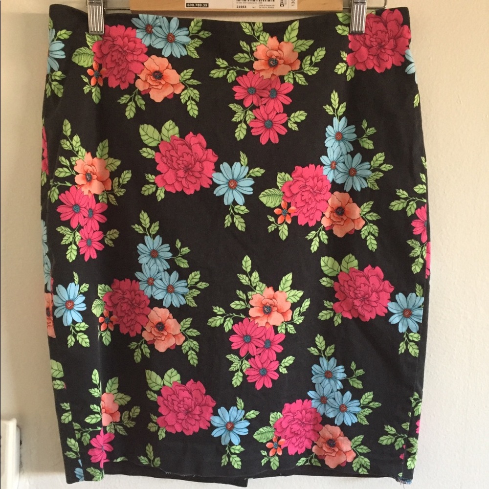 Floral pencil skirt