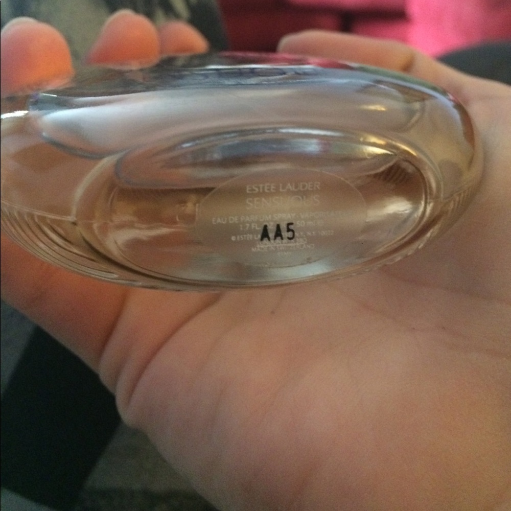 Perfume - Picture 2 of 2