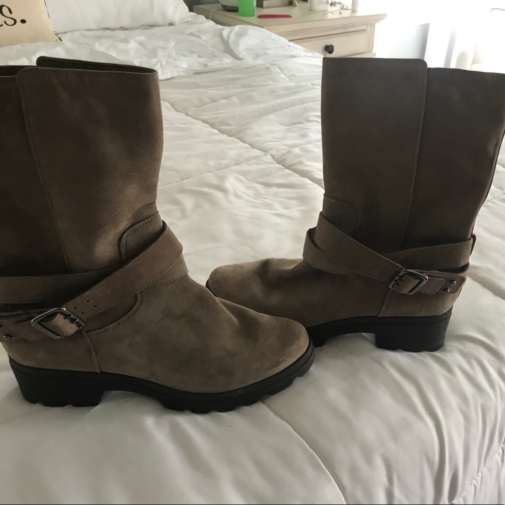 Rock Port boots