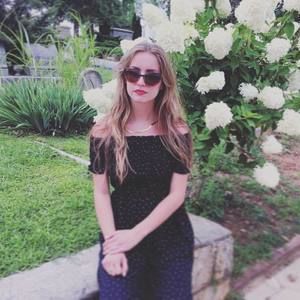 Meet your Posher, Jess