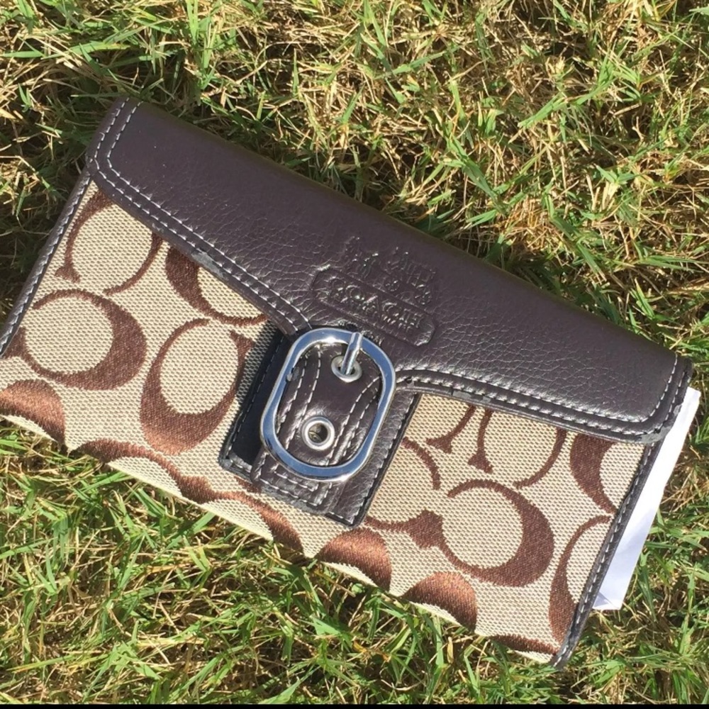 Coach purse brown and tan