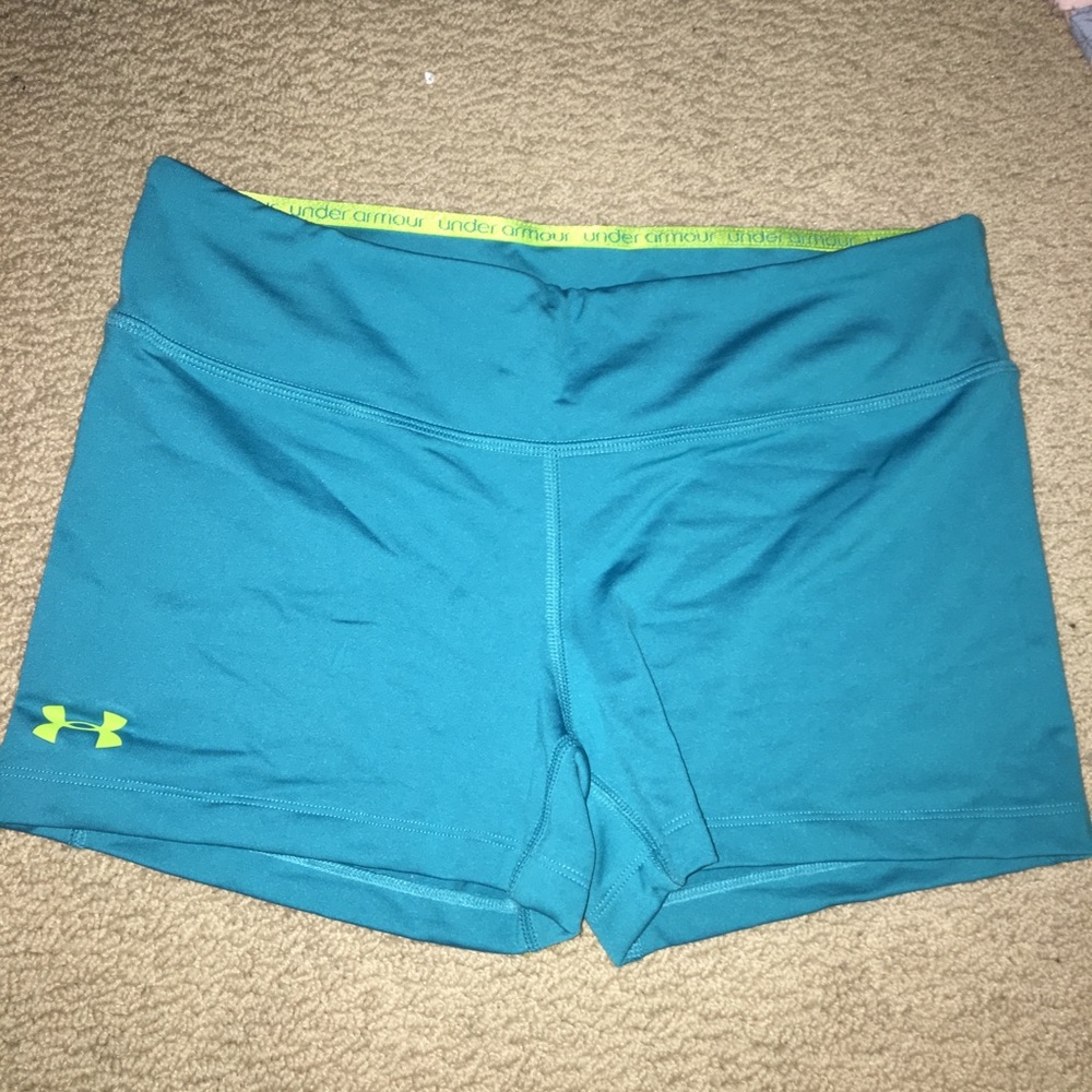 Underarmour shorts