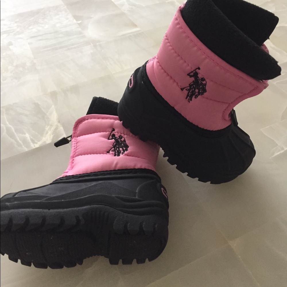 U.S Polo Ass. Toddler Snow boots.   Super cute
