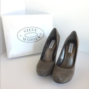 Steve Madden Suede Pumps