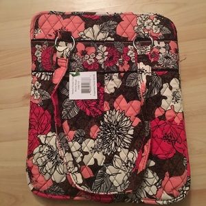 Vera Bradley NWT Perfect Pocket Tote