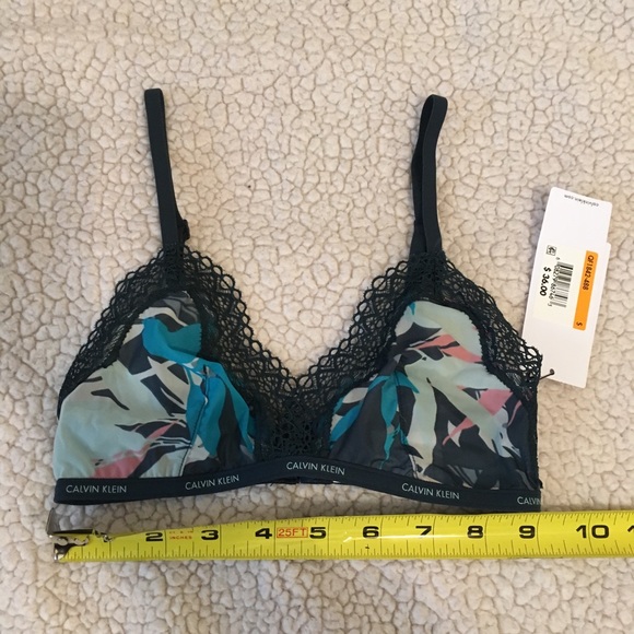 Sale 💋 Calvin Klein Sheer Lace Triangle Bralette - Picture 6 of 7