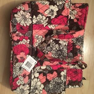 Vera Bradley Go Round Tote (Mocha Rouge)