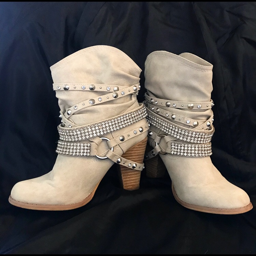 Cream faux suede Boots