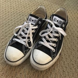 Black converse sneakers
