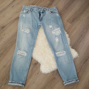 ZARA medium rise relaxed fit boyfriend jean