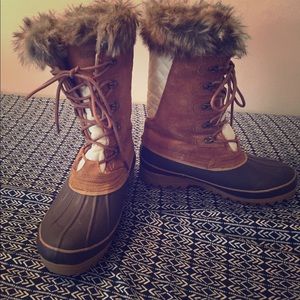 Fluffy, comfy winter boots