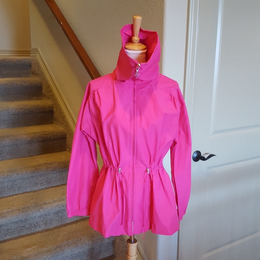 NWOT Joan Vaas Slimming Anorak Jacket (S1-8/10)