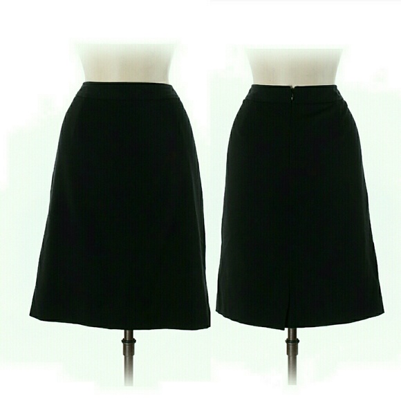 * Atelier Casual Skirt - Picture 1 of 3