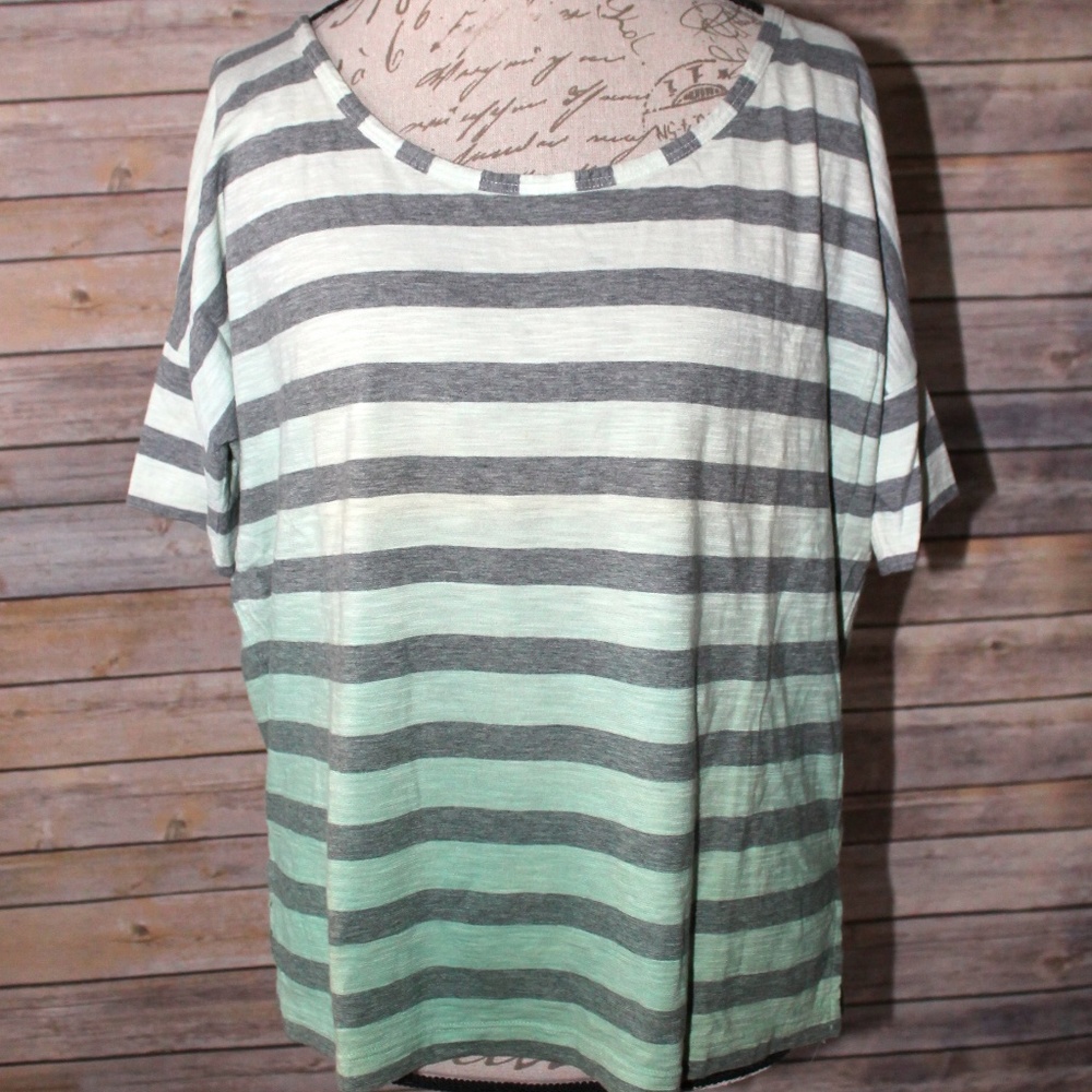 TWO by Vince Camuto Striped Tee