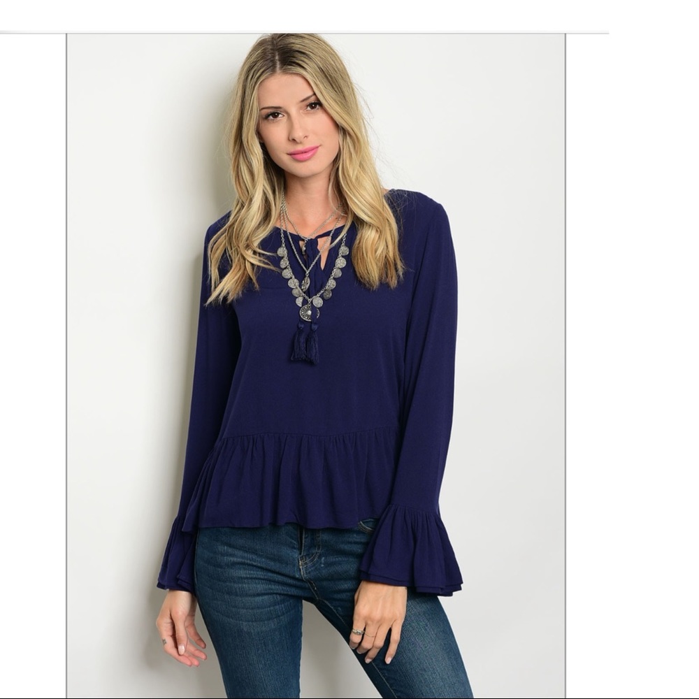 Great Price! Navy top - Awesome deal!