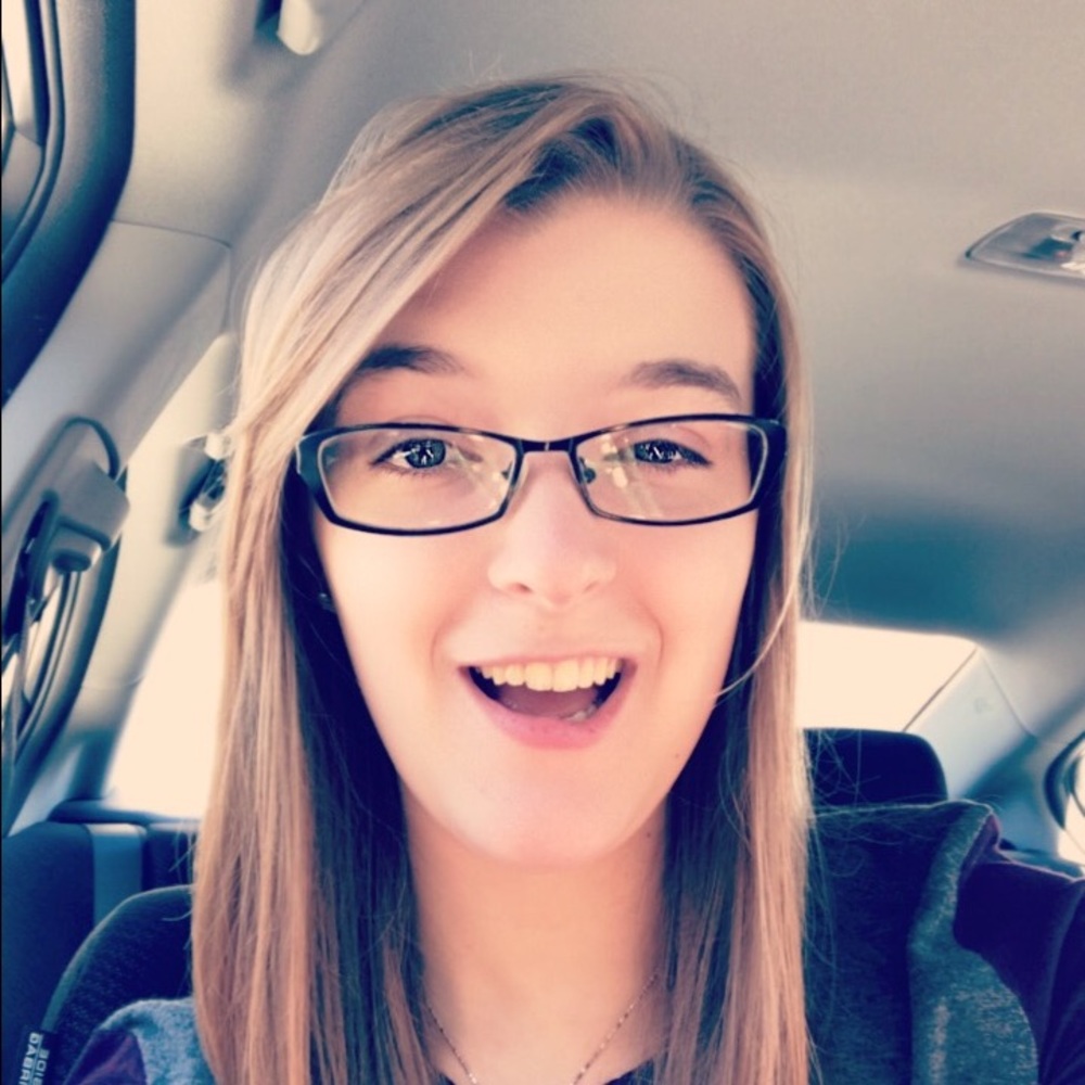 Meet your Posher, Alyssa