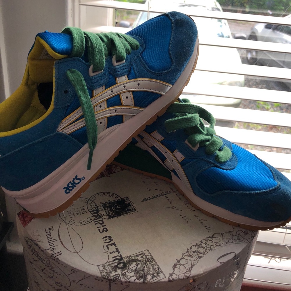 ASICS Sneakers